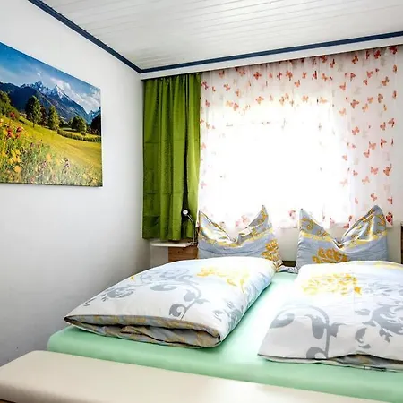 Peaceful Mountain Retreat Simple And Spacious Apartment Kleinsonnberg
