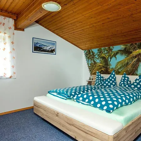 Peaceful Mountain Retreat Simple And Spacious *