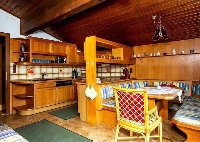 Peaceful Mountain Retreat Simple And Spacious *